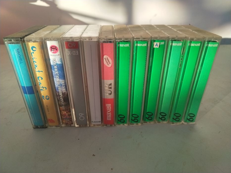 Чисто нови аудиокасети MAXELL UE 60
 MAXELL UE 60
