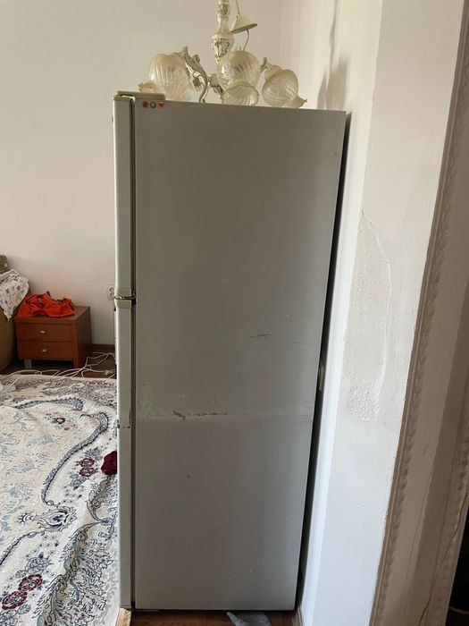 Продается холодилник самсунг в рабочем састояний