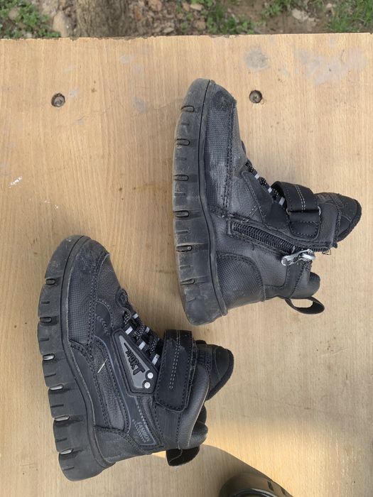 Аяк ким 12 пар сатылады