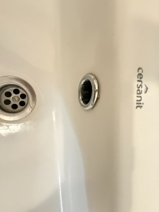 Раковина (80 см)  с тумбой в хорошем состоянии.