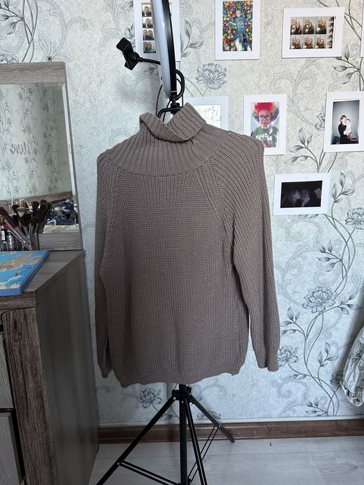 Продам платья и кофту