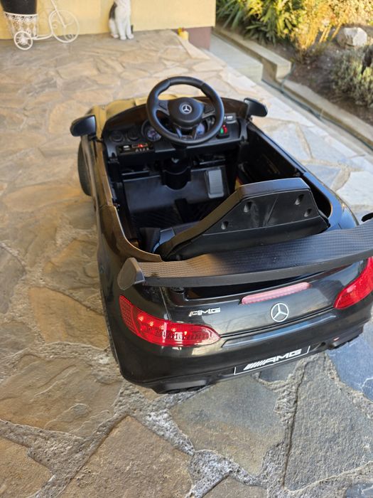 Masinuta electrica Mercedes AMG GT R