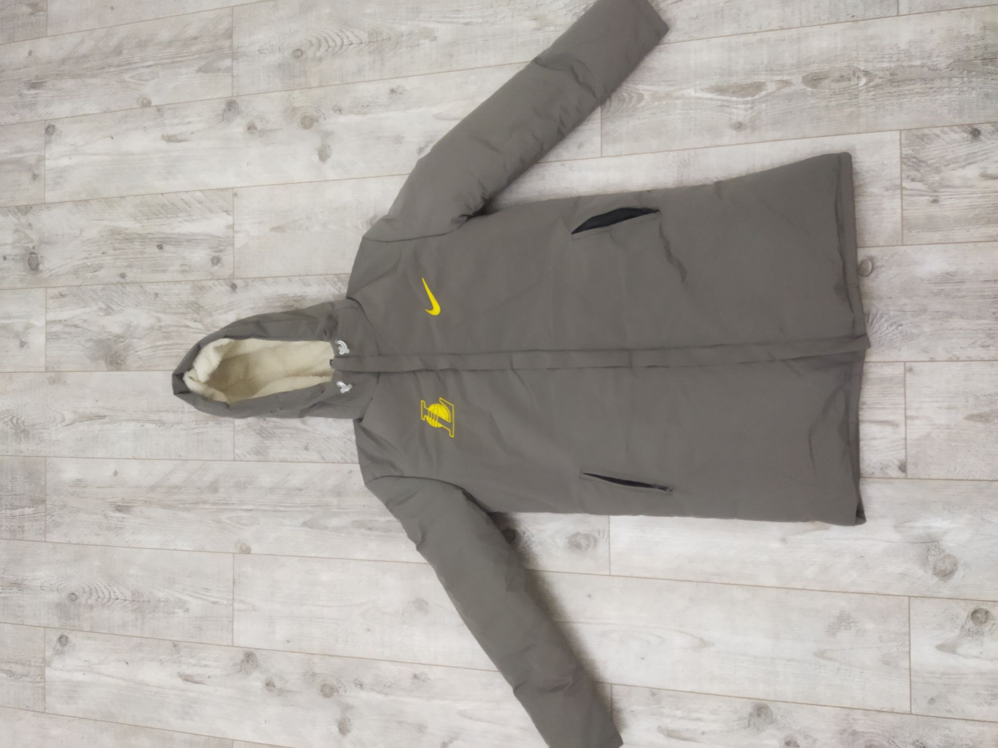 Зимняя весенняя куртка Nike, Columbia.Найк мужская одежда спорт ...