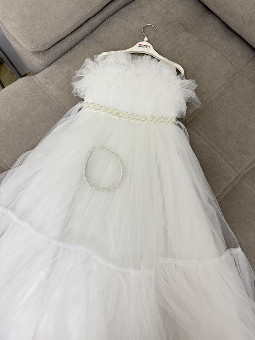 Детское платье в иделе, новое