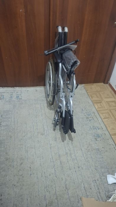 Инвалидная коляска