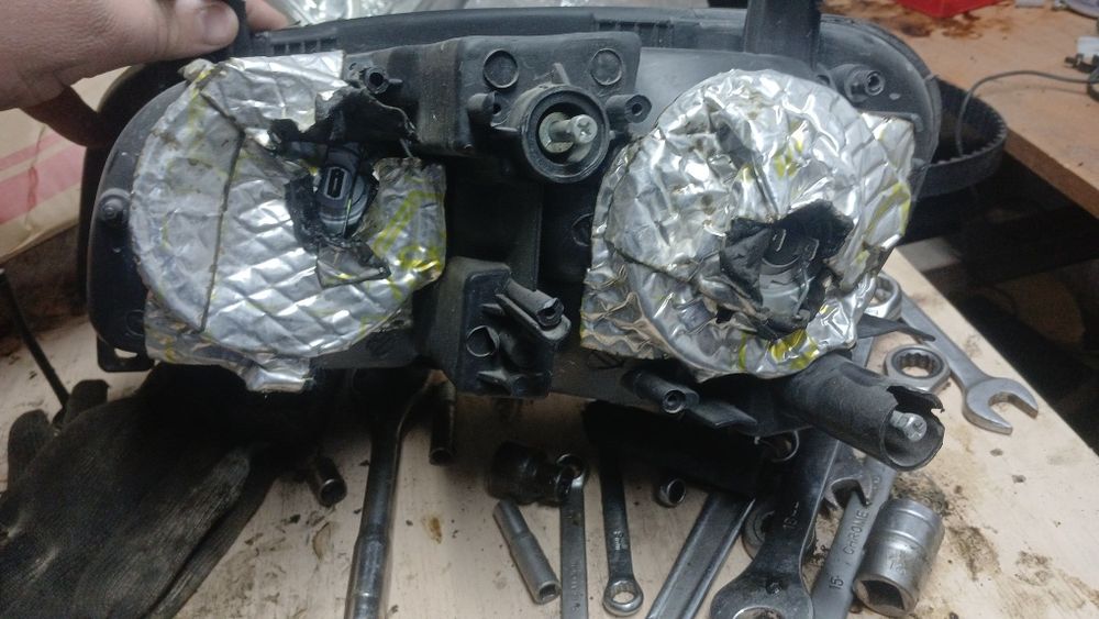 Фары комплект на рав 4