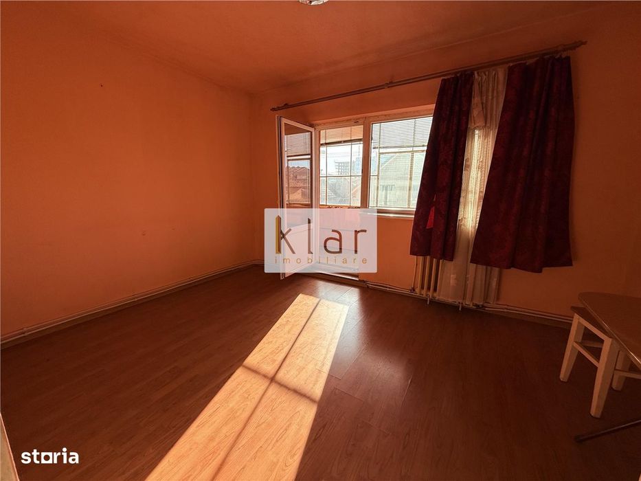Apartament 4 camere la 5 minute de gara