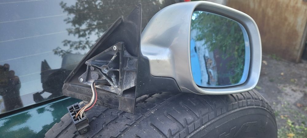 зеркало правое ауди А4 В5