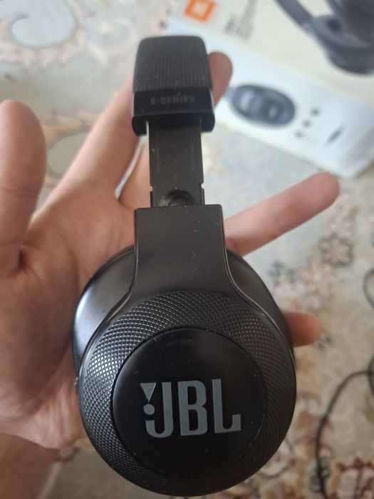 Наушники JBL E55BT
