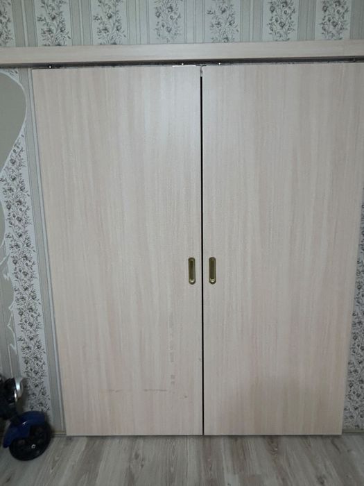 Продам двери от застройщика