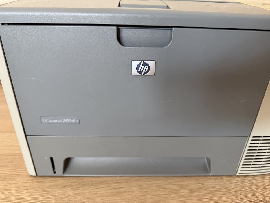 Принтер Hp б/у, рабочий , краска все есть