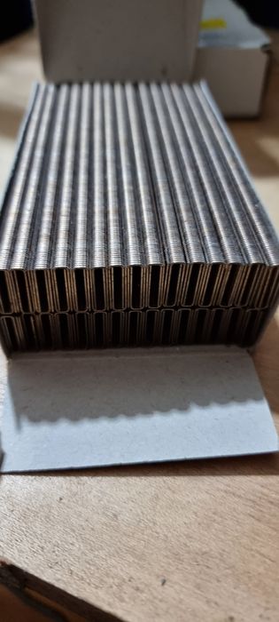 Capse/agrafe U  pt capsator pneumatic