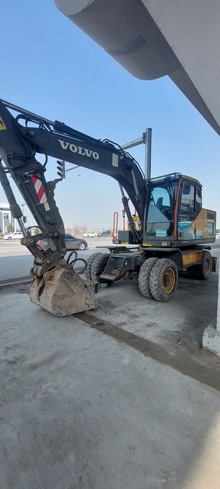 Услуги экскаватора с гидромолотом