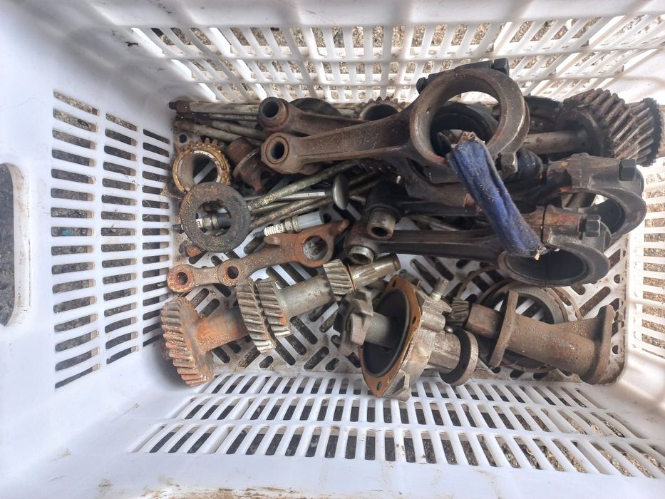 Запчасти от Волги  газели