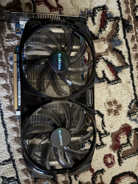Видеокарта AMD 7850 1gb DDR5