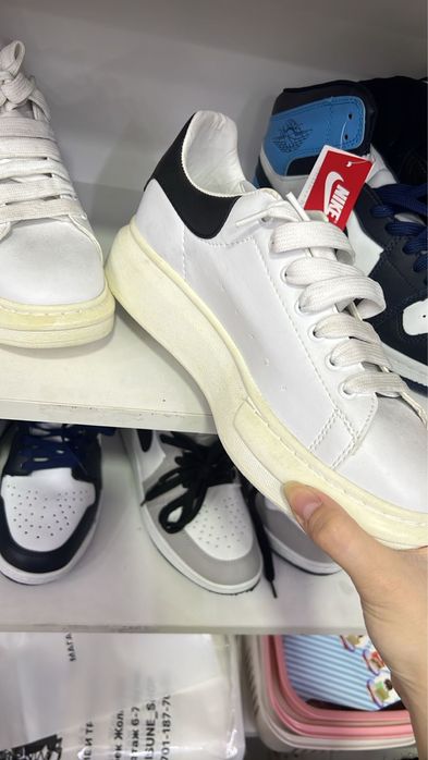 Продам кроссовки Air Jordan