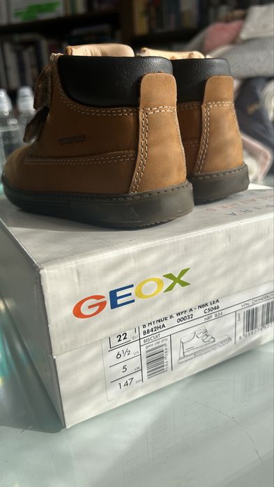 Ghete impermeabile Geox mărimea 22