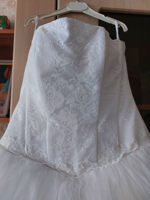 Продаю платье свадебное