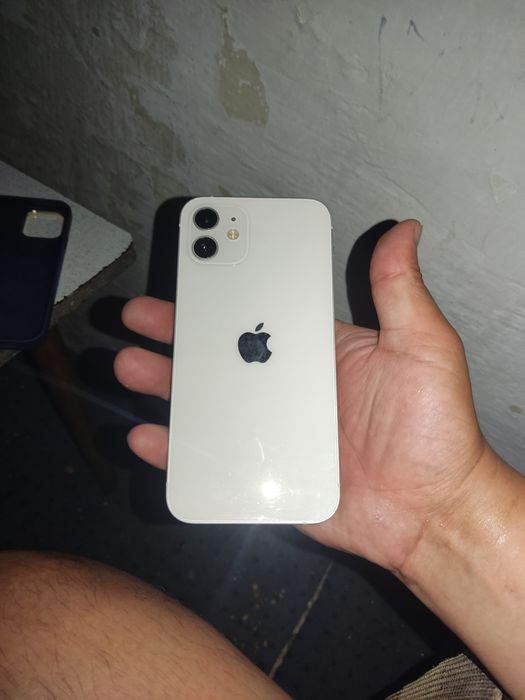 iPhone 12 white 128