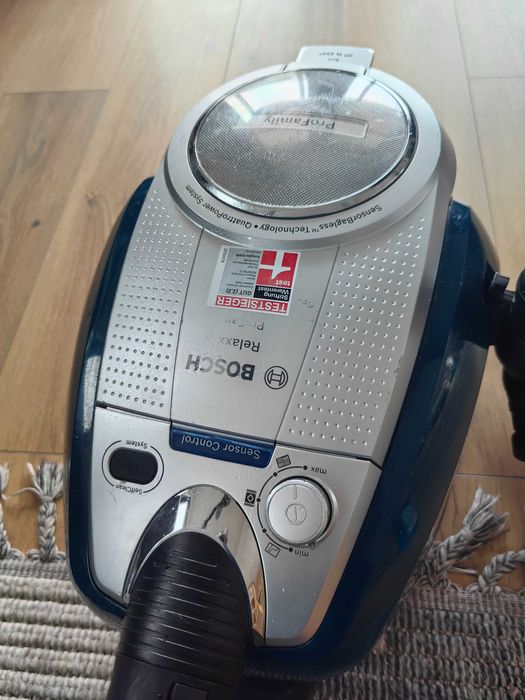 Bosch Seria 6 Aspirator fără sac ProFamily Blue