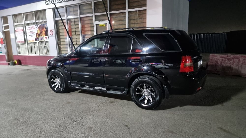 Kia Sorento 3.3 srochni sotiladi