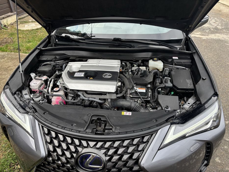 Lexus UX250h hybrid 2021 2.0 -automat, stare excelenta