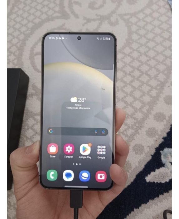 Самсунг с 24 ,128 гб