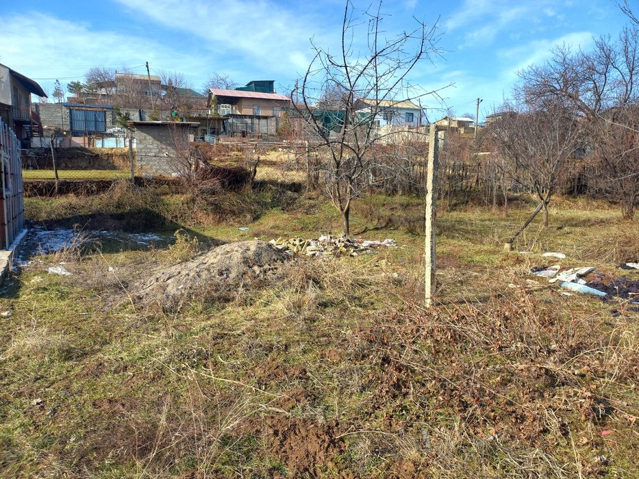 Дала-ховли сотилади, хужжатлари тайёр нотариусга 2500 у/е