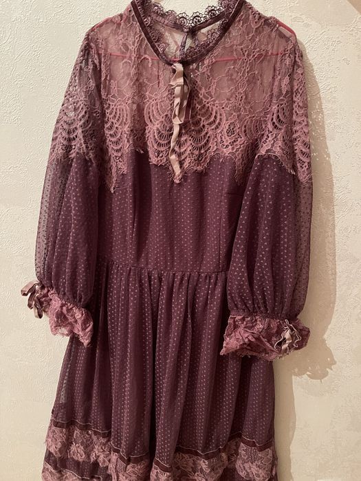 фиолетовое платье