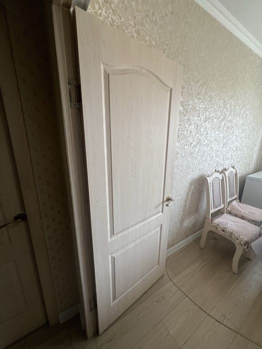 Продается двери межкомнатные б/у 6 шт