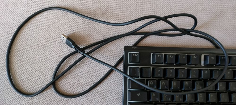 SteelSeries Apex 3 TKL клавиатура