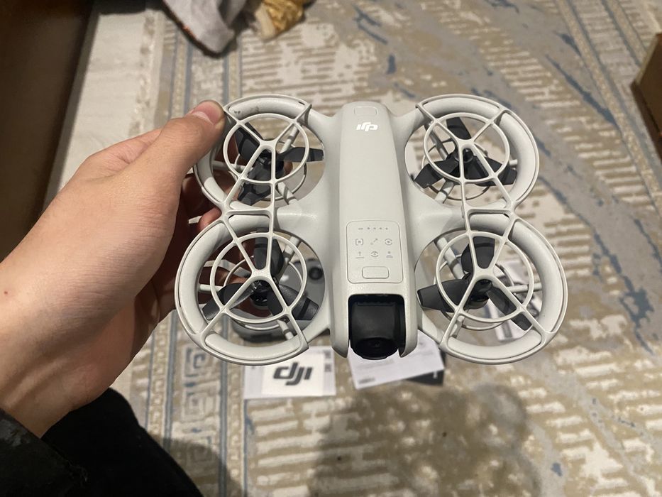 Дрон DJI Neo Combo Fly