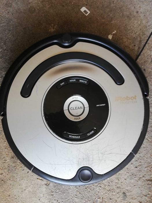 iRobot 555 прахосмукачка робот за части