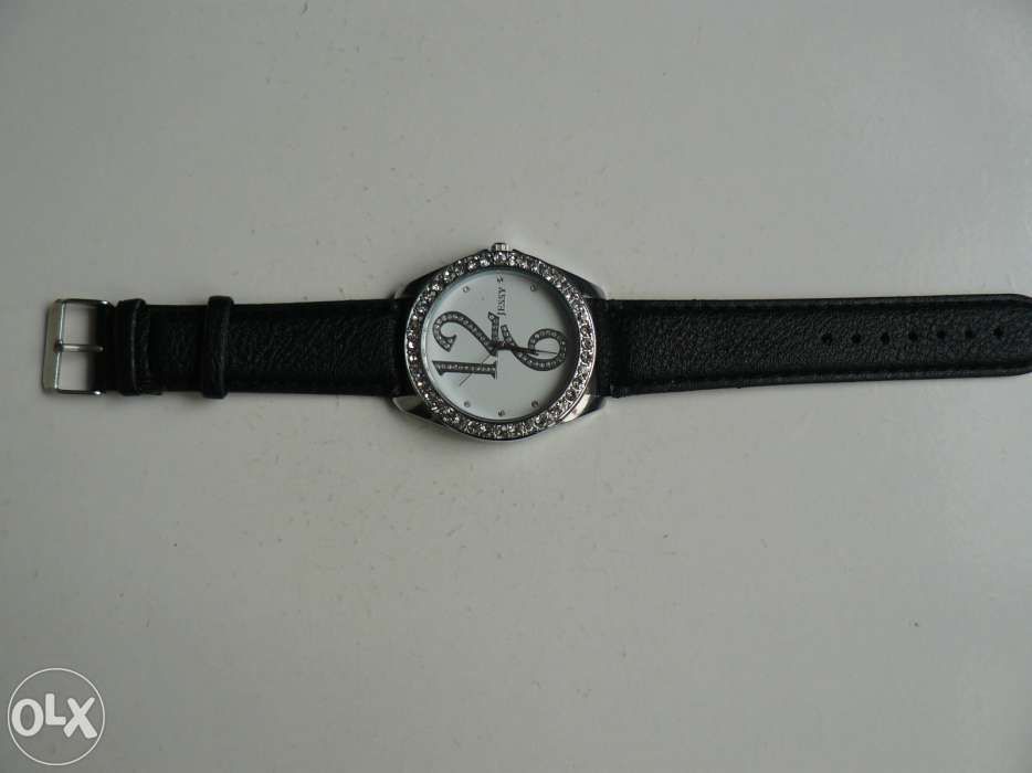 Ceas Dama "Jessy" J-BW 1021,Cu Strasuri,Mecanism Quartz,Afisaj Analog