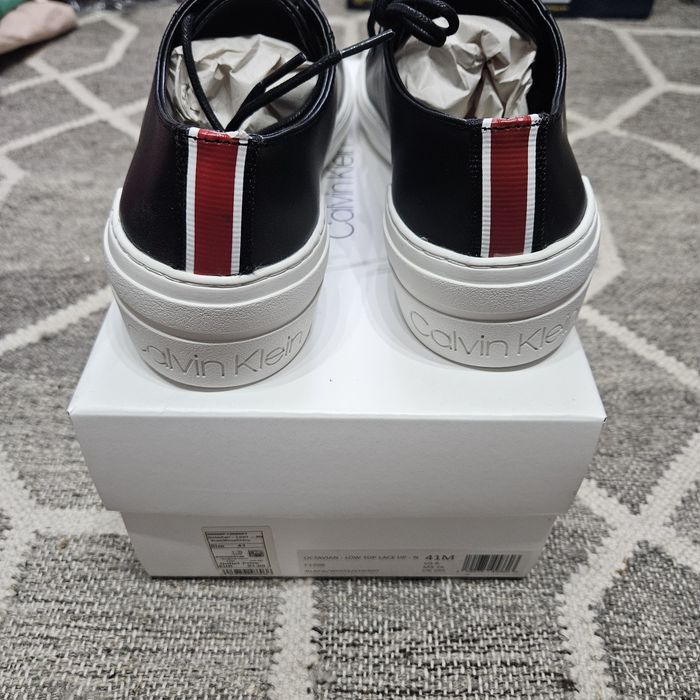 Adidasi tenesi calvin klein