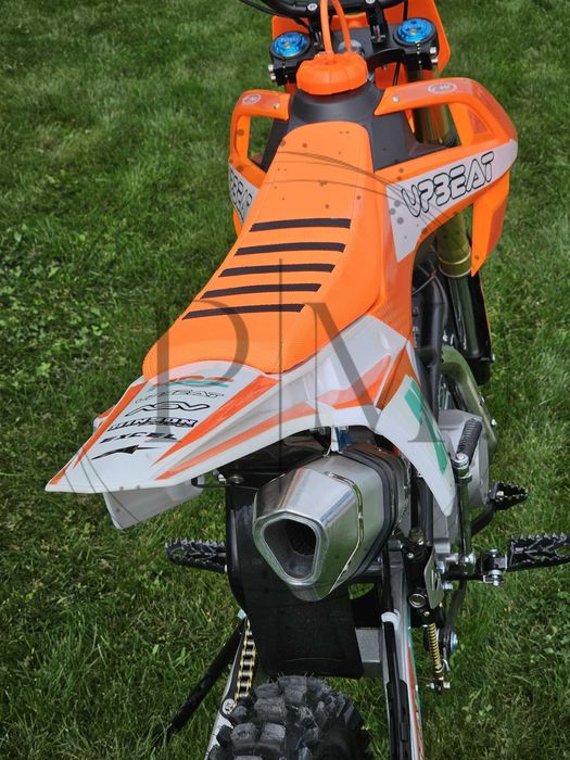 Кросов мотор 125 кубика. Крос 125cc UpBeat. Нов