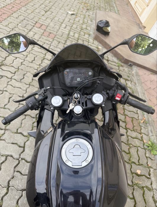 Yamaha yzf r125