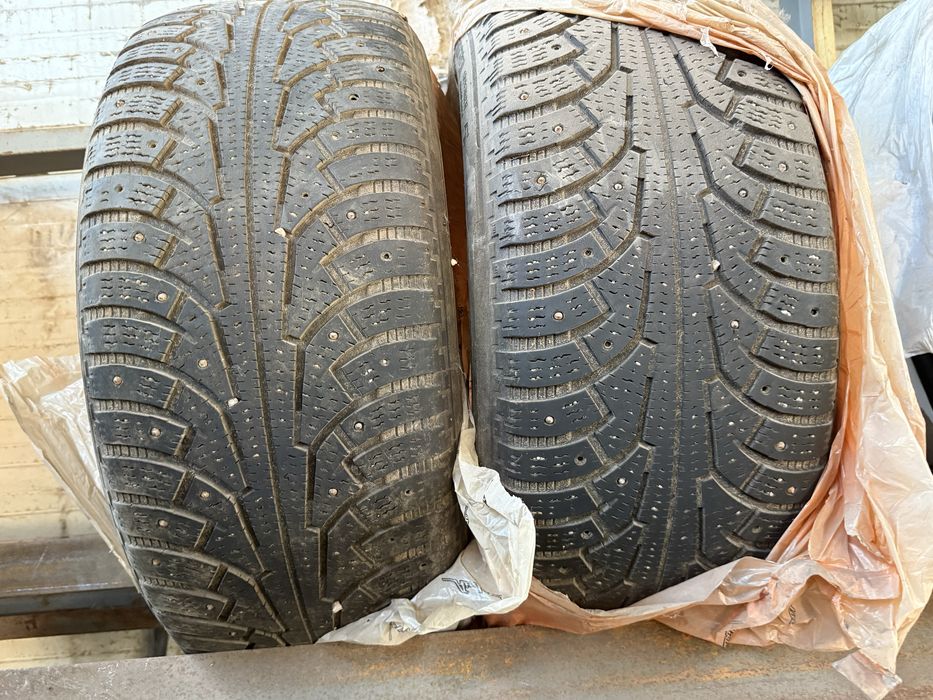 Продам зимнии шины
