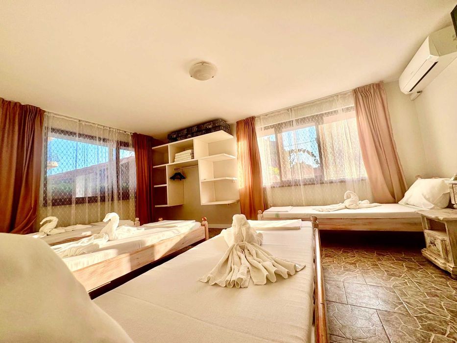 На море в къща за 11 души!