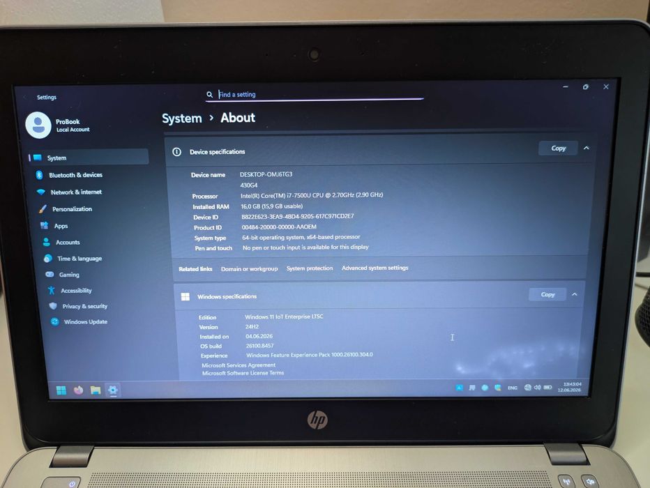 Laptop HP ProBook 430 G4 - i7, SSD, 16 GB DDR4, baterie, defect cosmetic la ecran
