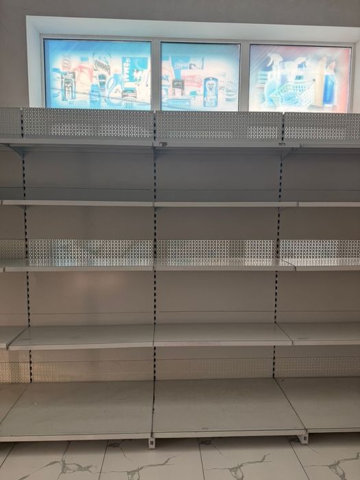 Торговые стеллажи для магазина / витрины / оборудование