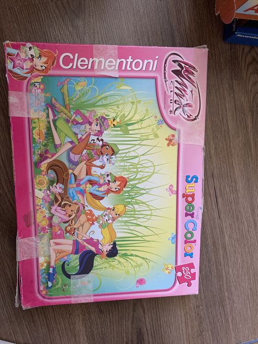 Детски пъзели и лего disney кущата от “В небето”