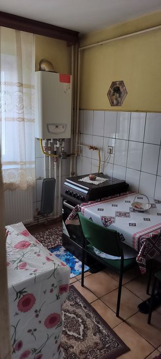Închiriez apartament cu două camere