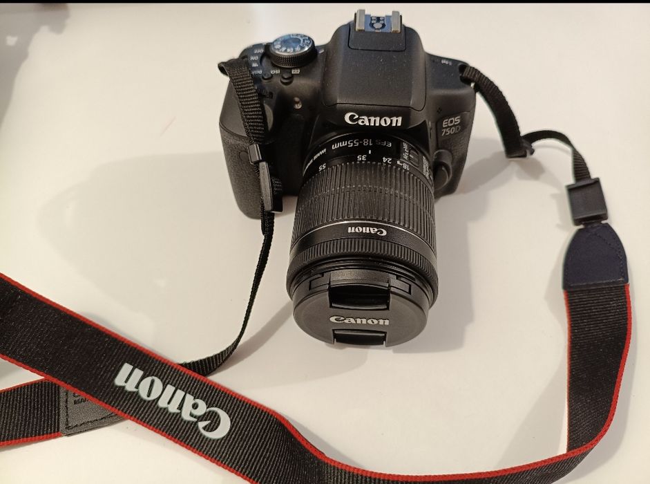 Фотоапарат Canon  EOS 750D