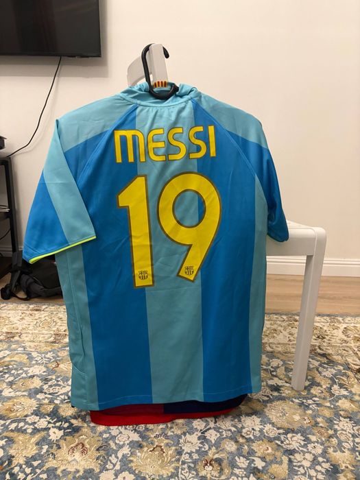 Ретро форма Барселона (футбол)