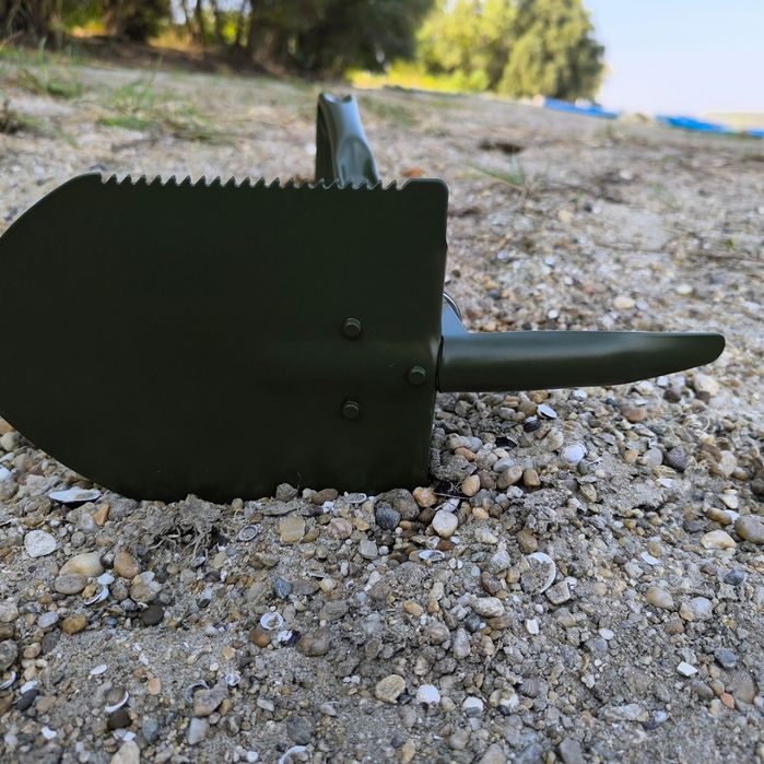 Лопата с кирка и трион за риболов/къмпинг НОВА