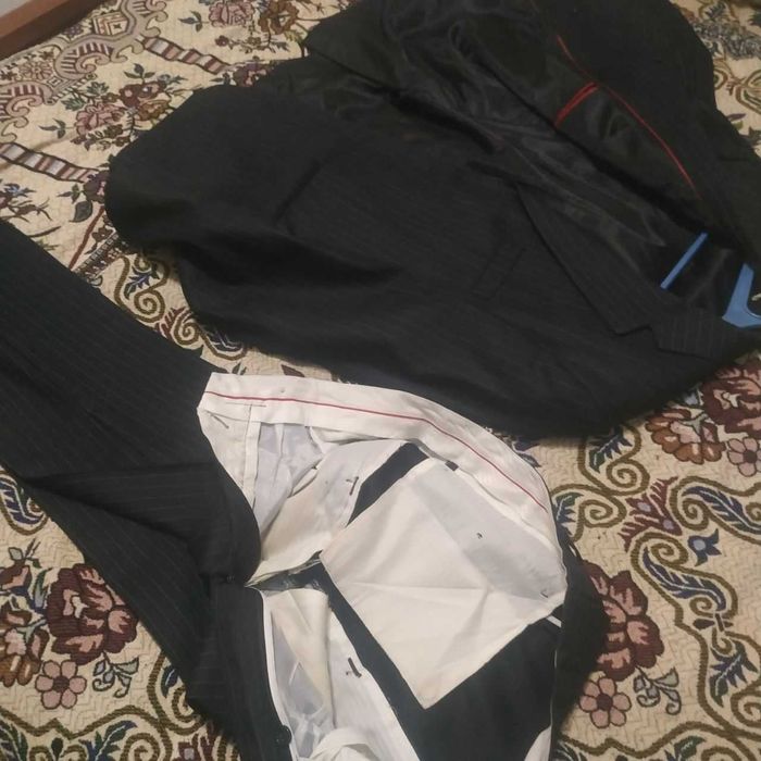 мужской костюм в хорошем состоянии, недорого!