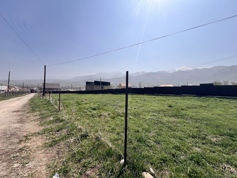 Продам участок по 0.6 соток