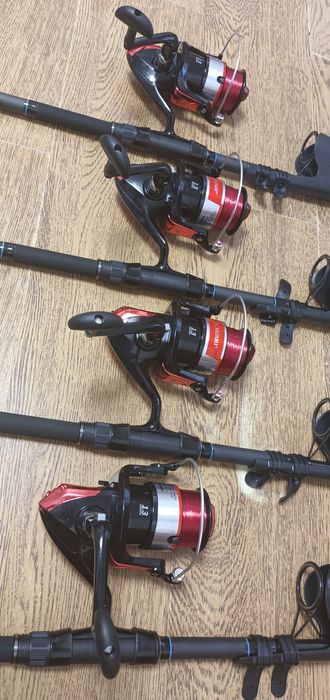 SET 4 Lansete Crap LEGEND TELE CARP 3.9m + 4 Mulinete YUMOSHI 8000