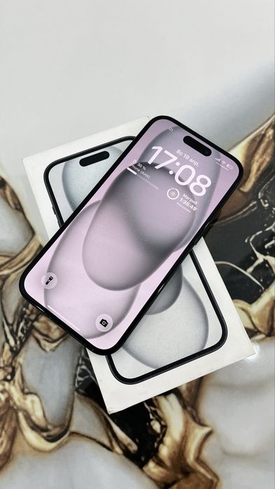 продам айфон 15 128гб